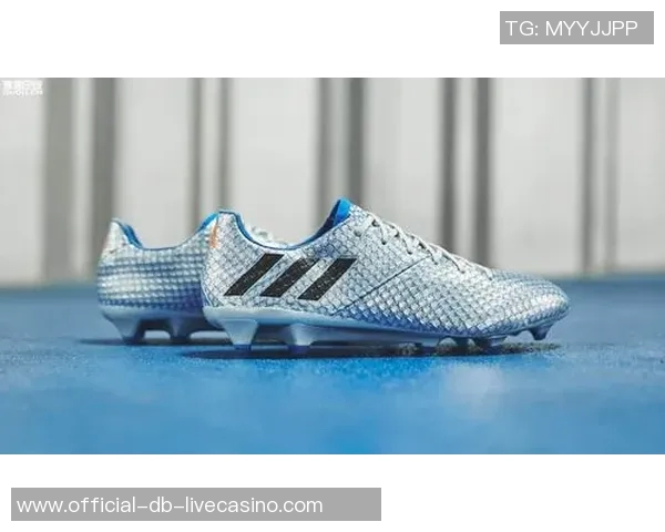 足球鞋热潮席卷市场球迷与运动员的选择新趋势分析